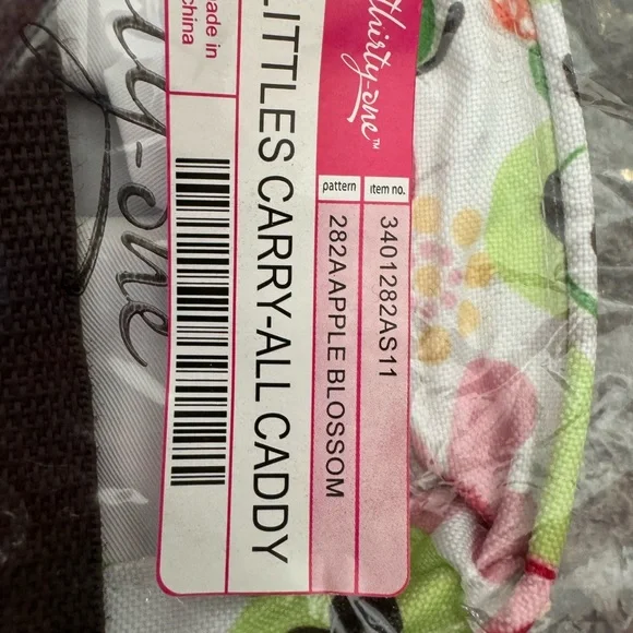 Thirty-One set of Apple Blossom items - Picture 2 of 7